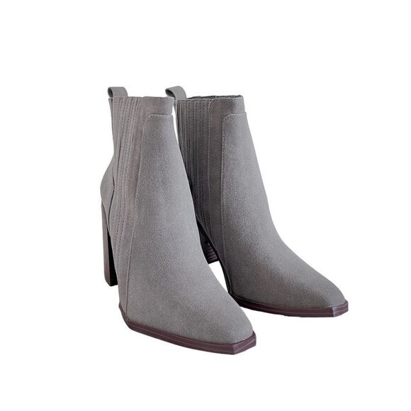 Marc Fisher NEW Women's Light Gray Alva Pointy‎ Toe Ankle Booties 8 - Picture 1 of 7